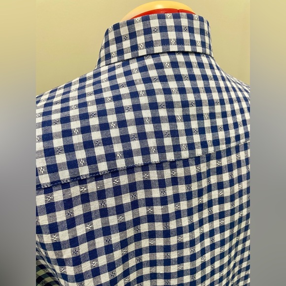 Armani %100 Cotton button down shirt Sz.XL - Picture 5 of 8